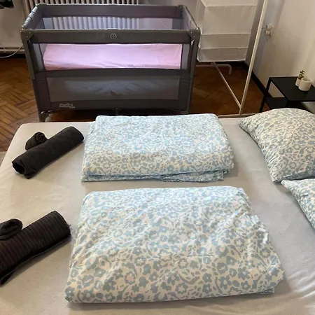 Group Old Town Apartment