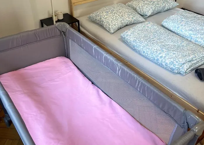 Group Old Town Bukarest