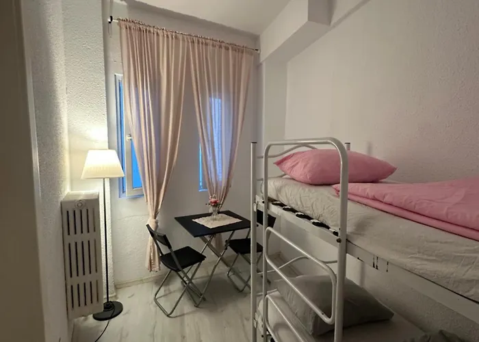 Group Old Town Bukarest